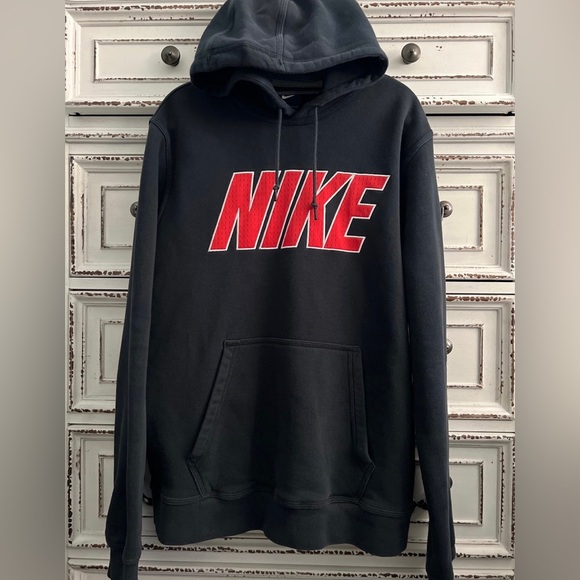 Nike hoodie Men’s L black & red - Picture 6 of 12